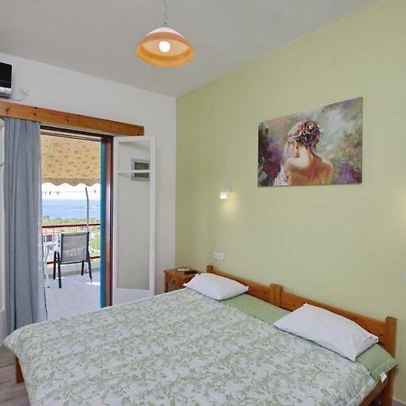 Αlexandros Apartment Votsi  Екстер'єр фото