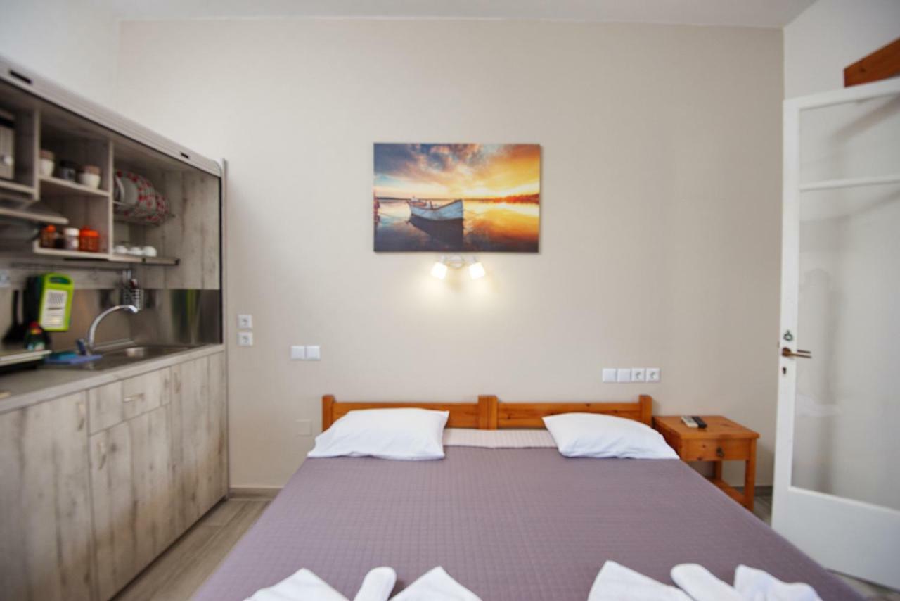 Αlexandros Apartment Votsi  Екстер'єр фото